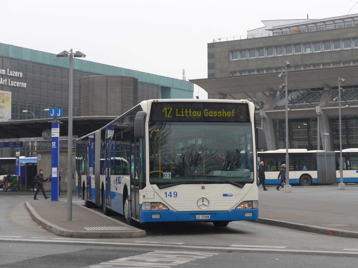 (177'447) - VBL Luzern - Nr. 149/LU 15'088 - Mercedes (ex Heggli, Kriens Nr. 711) am 30. Dezember 2016 beim Bahnhof Luzern