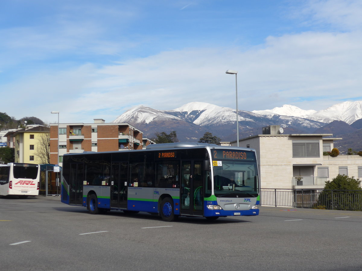 (178'354) - TPL Lugano - Nr. 312/TI 142'027 - Mercedes am 7. Februar 2017 beim Bahnhof Lugano