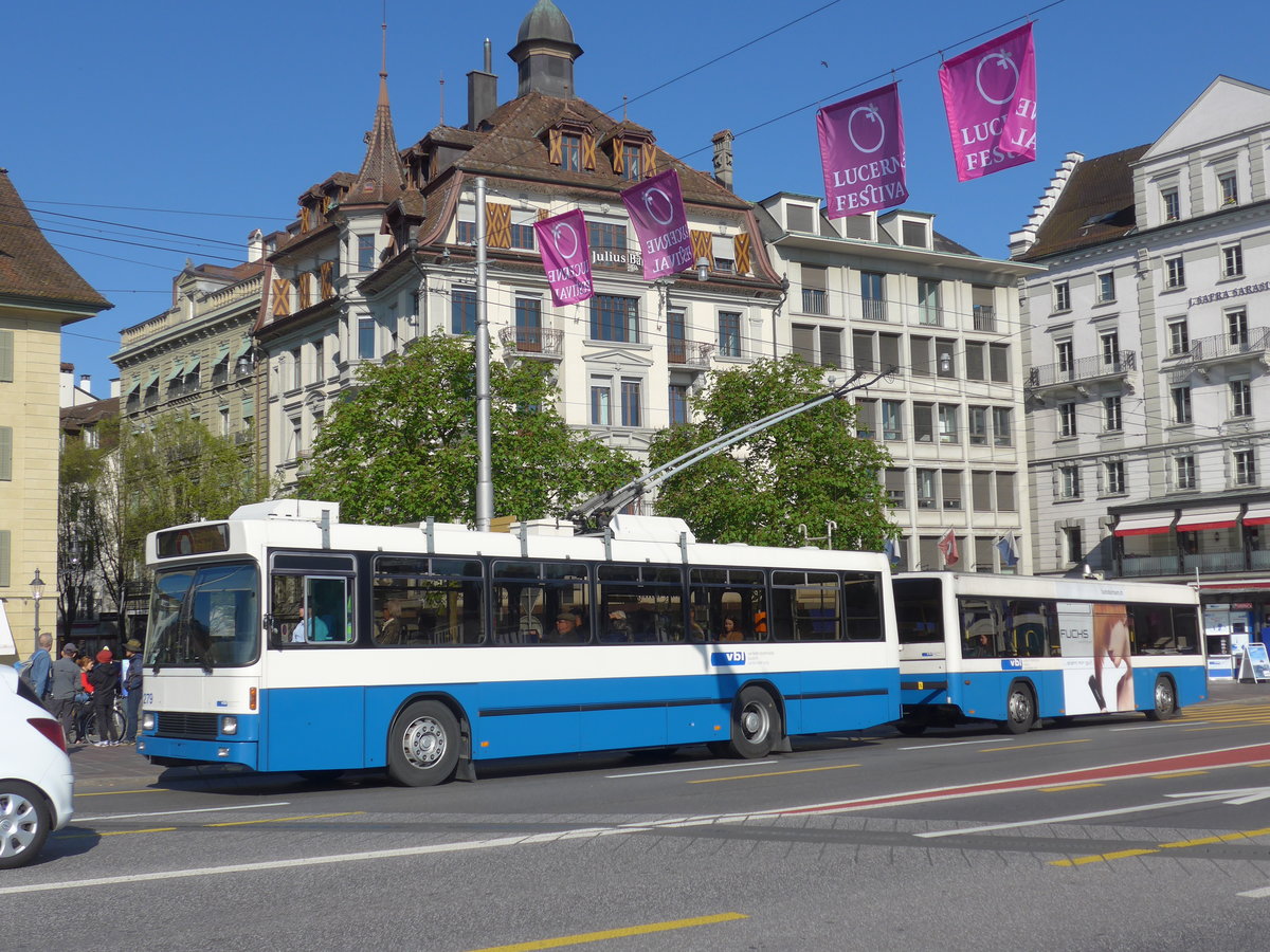 (179'406) - VBL Luzern - Nr. 279 - NAW/R&J-Hess Trolleybus am 10. April 2017 in Luzern, Schwanenplatz