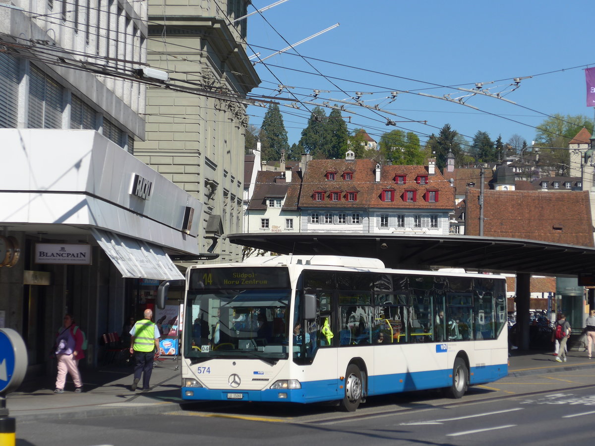 (179'467) - VBL Luzern - Nr. 574/LU 15'060 - Mercedes am 10. April 2017 beim Bahnhof Luzern