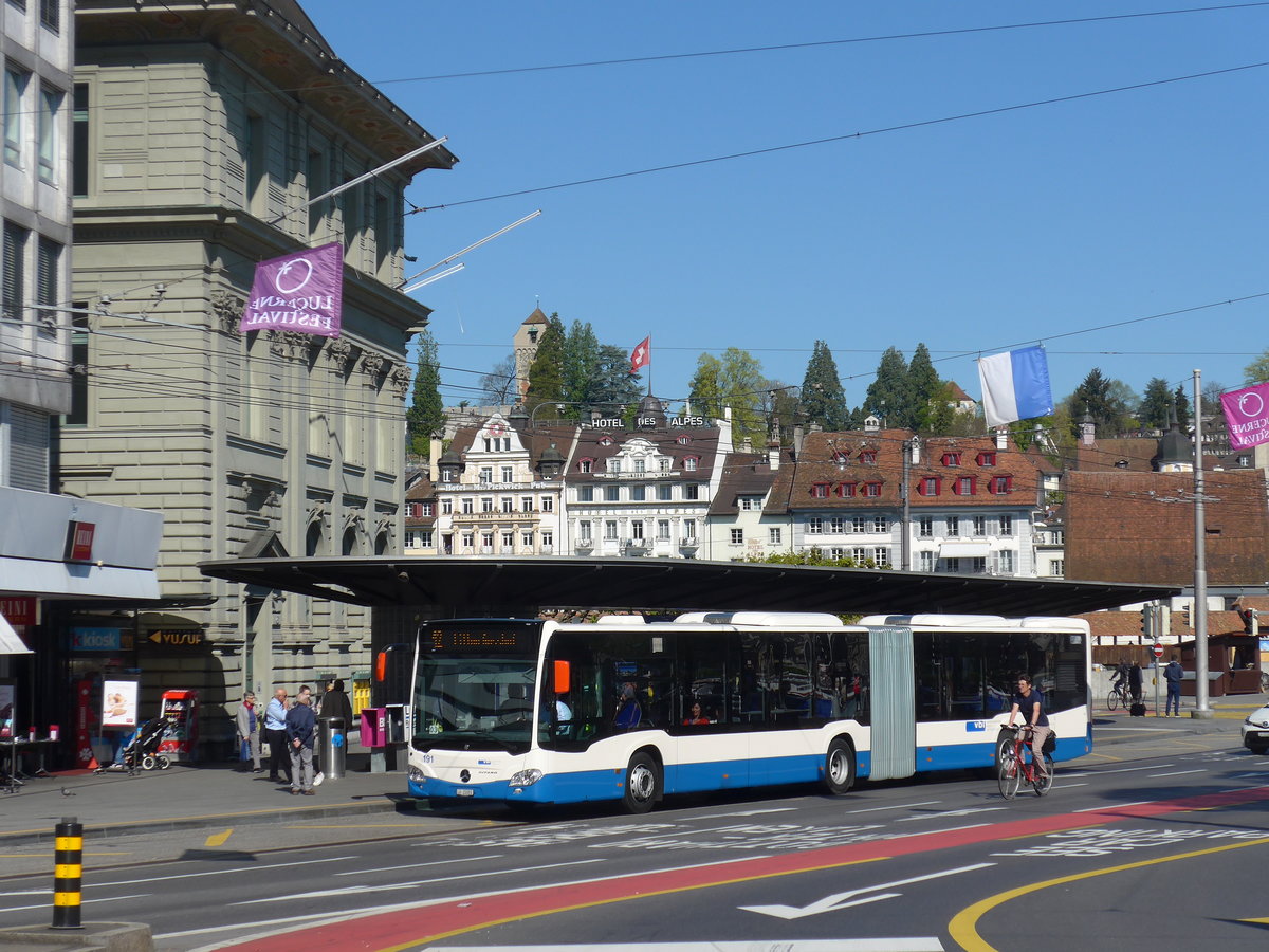 (179'470) - VBL Luzern - Nr. 191/LU 15'003 - Mercedes am 10. April 2017 beim Bahnhof Luzern