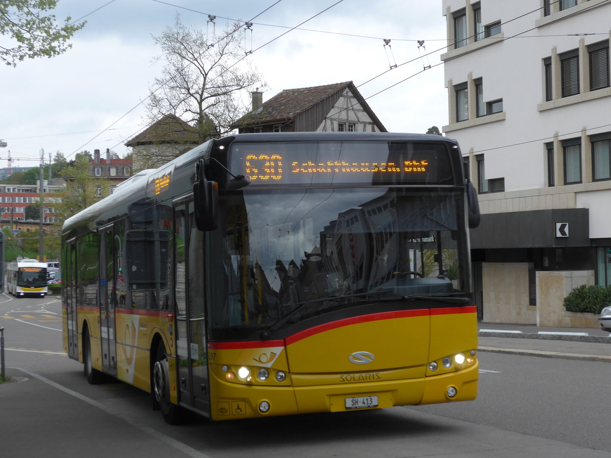 (179'689) - Rattin, Neuhausen - Nr. 297(13)-SH 413 - Solaris am 17. April 2017 beim Bahnhof Schaffhausen