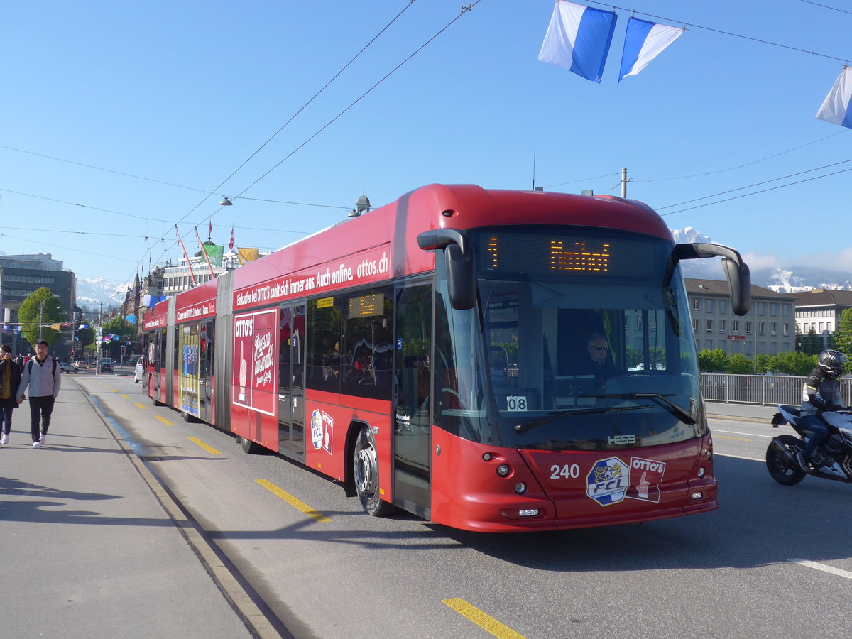 (179'763) - VBL Luzern - Nr. 240 - Hess/Hess Doppelgelenktrolleybus am 29. April 2017 in Luzern, Bahnhofbrcke
