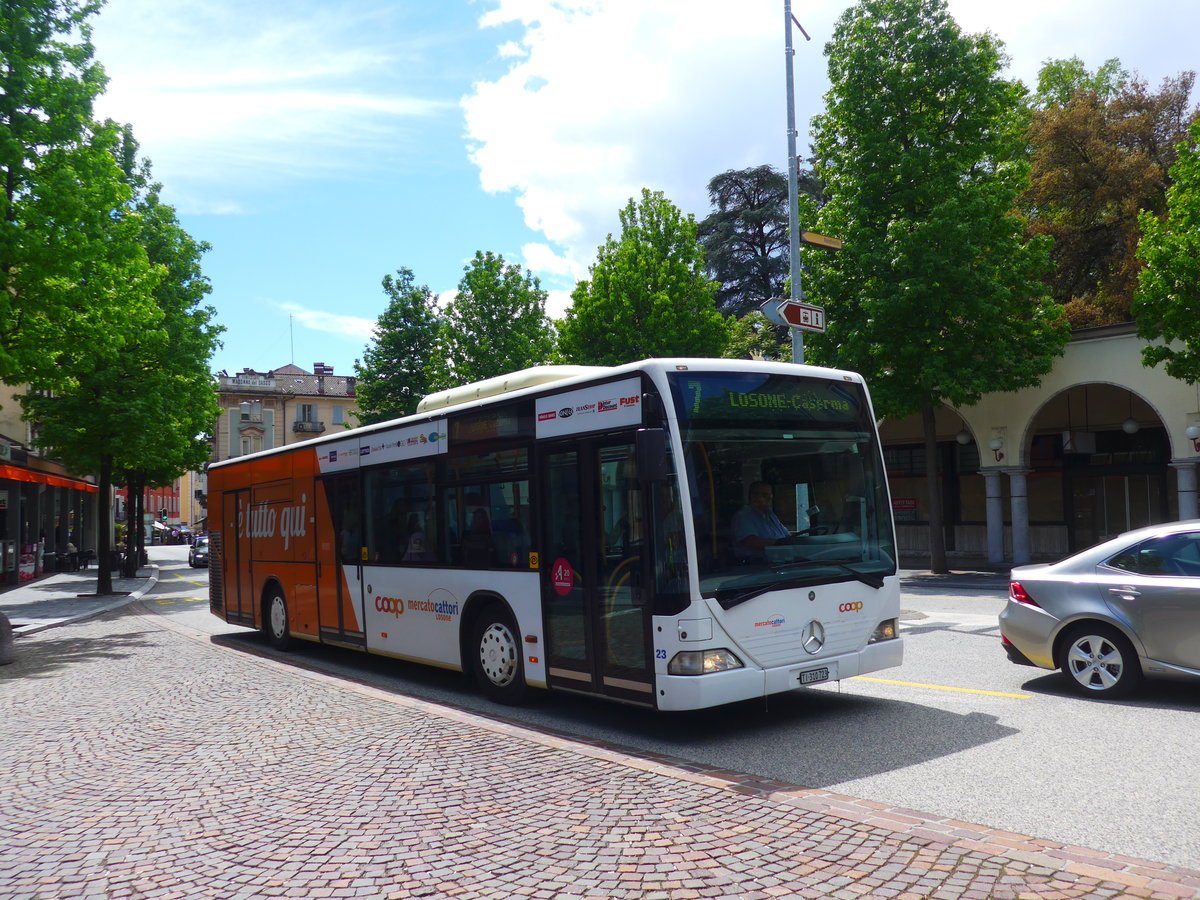 (180'093) - FART Locarno - Nr. 23/TI 310'723 - Mercedes am 13. Mai 2017 beim Bahnhof Locarno