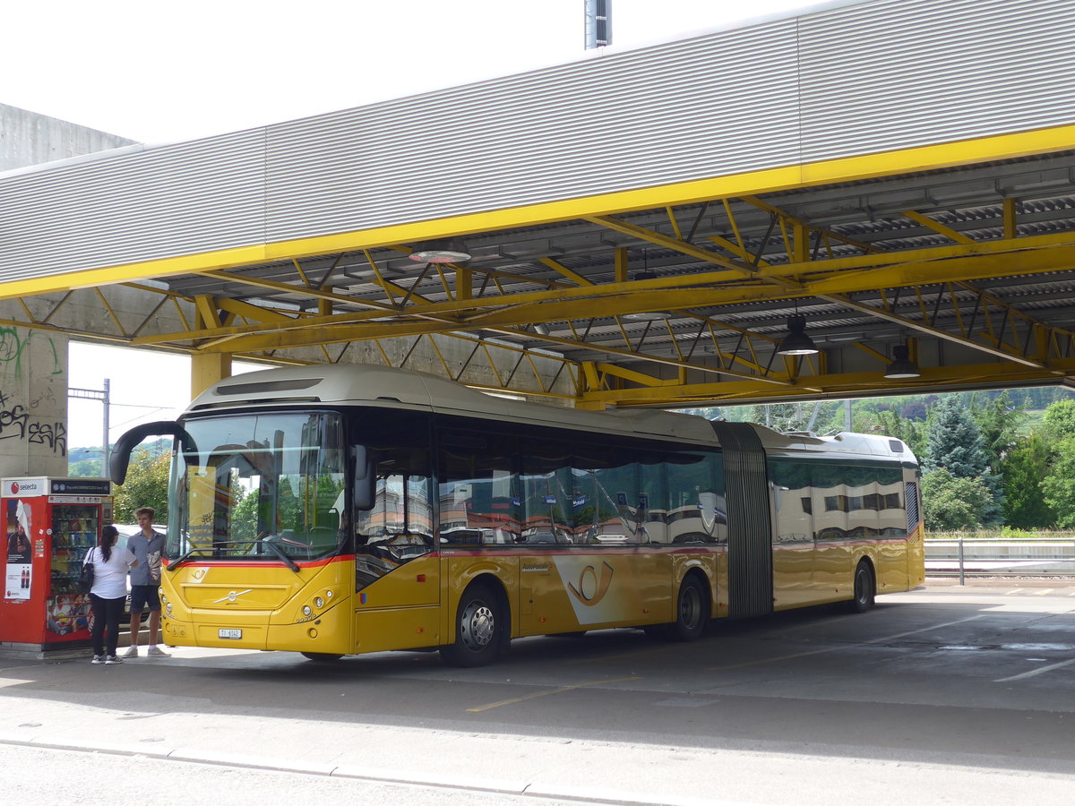 (180'588) - Autopostale, Mendrisio - TI 6142 - Volvo am 23. Mai 2017 beim Bahnhof Mendrisio