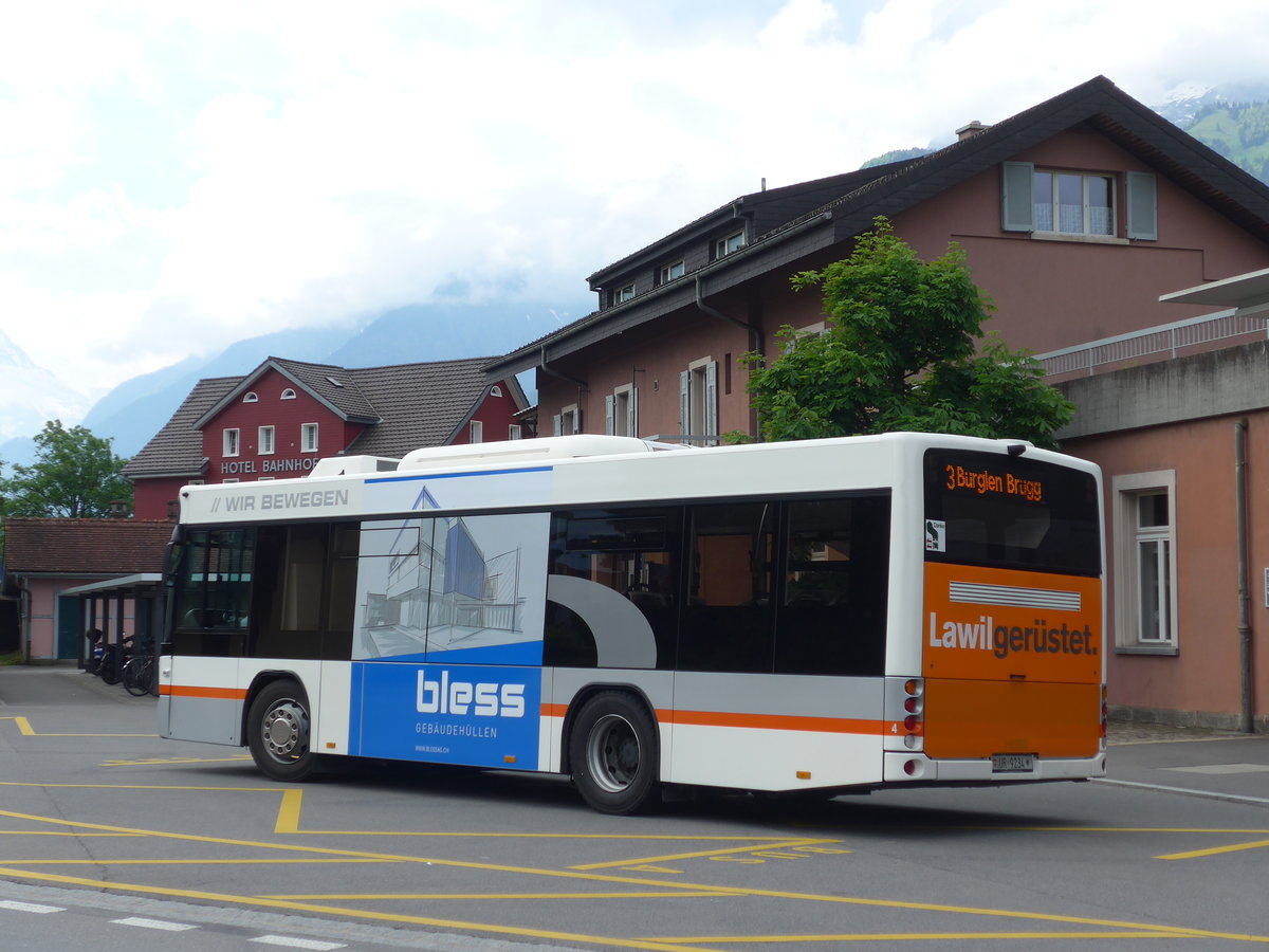 (180'695) - AAGU Altdorf - Nr. 4/UR 9234 - Scania/Hess am 24. Mai 2017 beim Bahnhof Altdorf