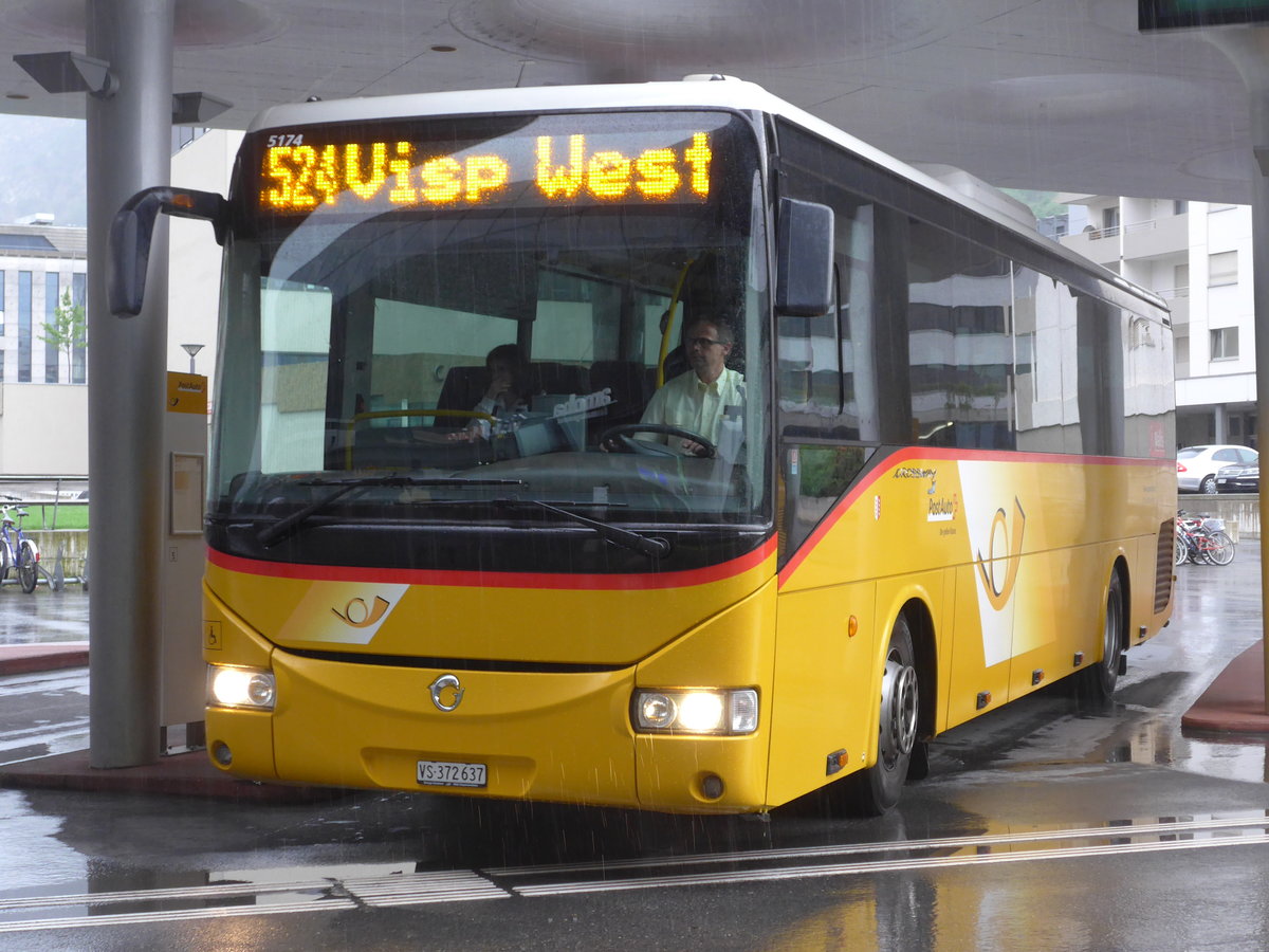 (181'874) - BUS-trans, Visp - VS 372'637 - Irisbus am 9. Juli 2017 beim Bahnhof Visp