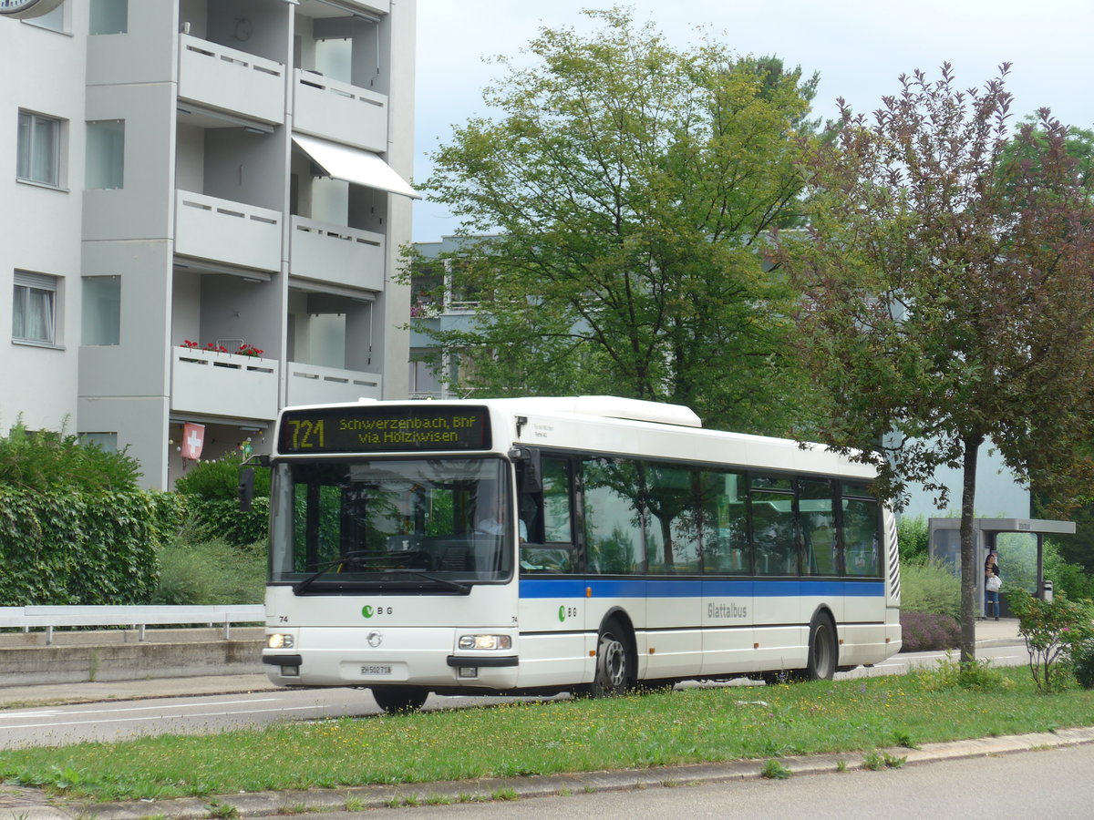 (181'929) - Ryffel, Volketswil - Nr. 74/ZH 502'718 - Irisbus am 10. Juli 2017 in Volketswil, Zentrum