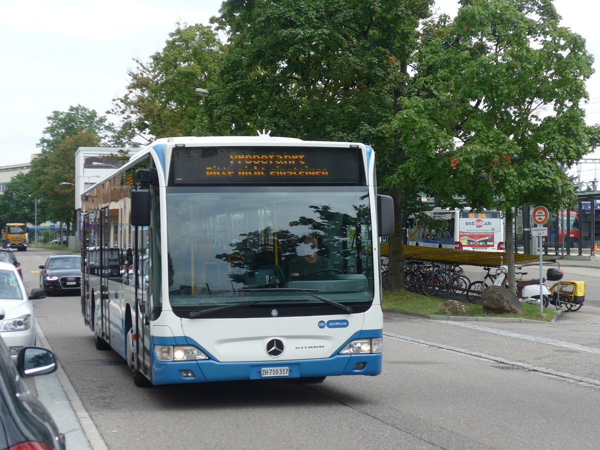 (181'935) - ATE Bus, Effretikon - Nr. 17/ZH 710'317 - Mercedes am 10. Juli 2017 beim Bahnhof Effretikon