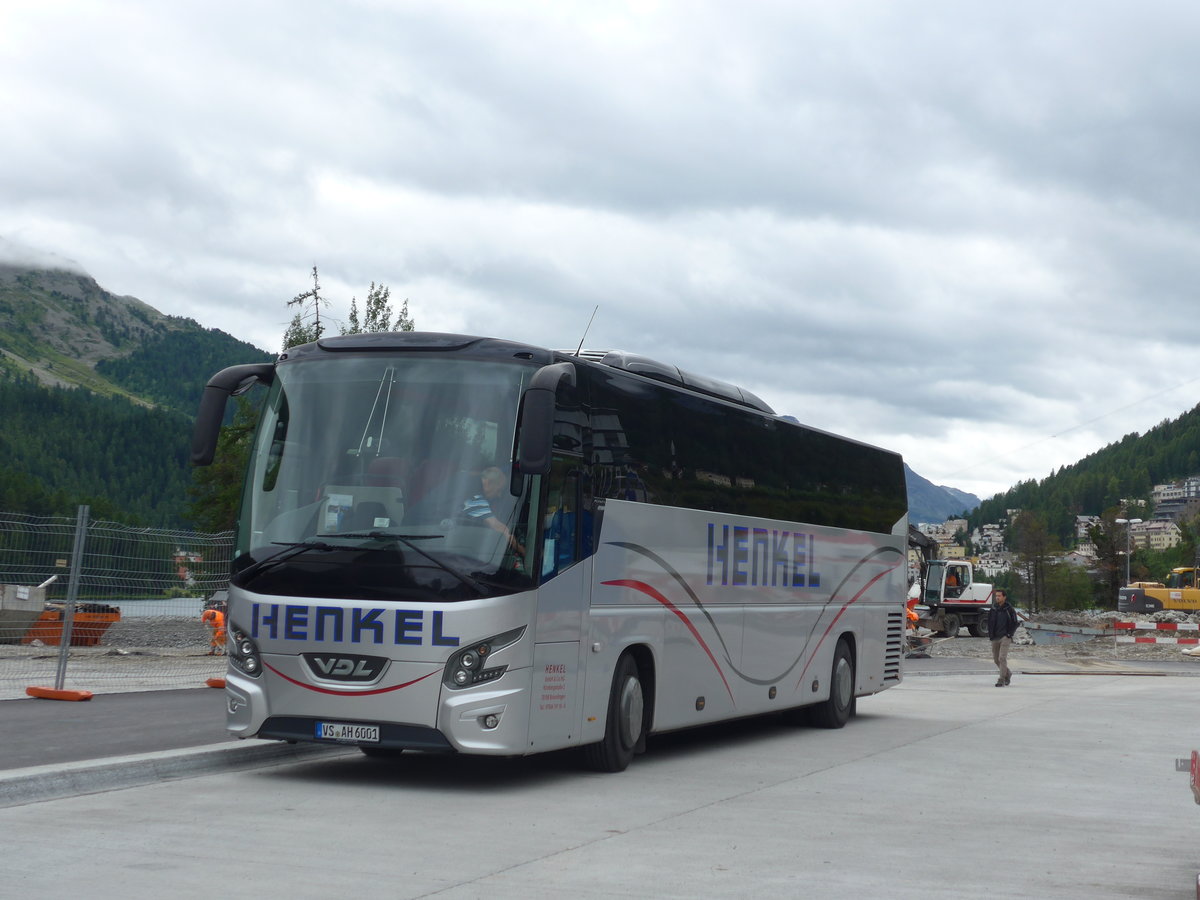 (182'291) - Aus Deutschland: Henkel, Brunlingen - VS-AH 6001 - VDL am 24. Juli 2017 beim Bahnhof St. Moritz