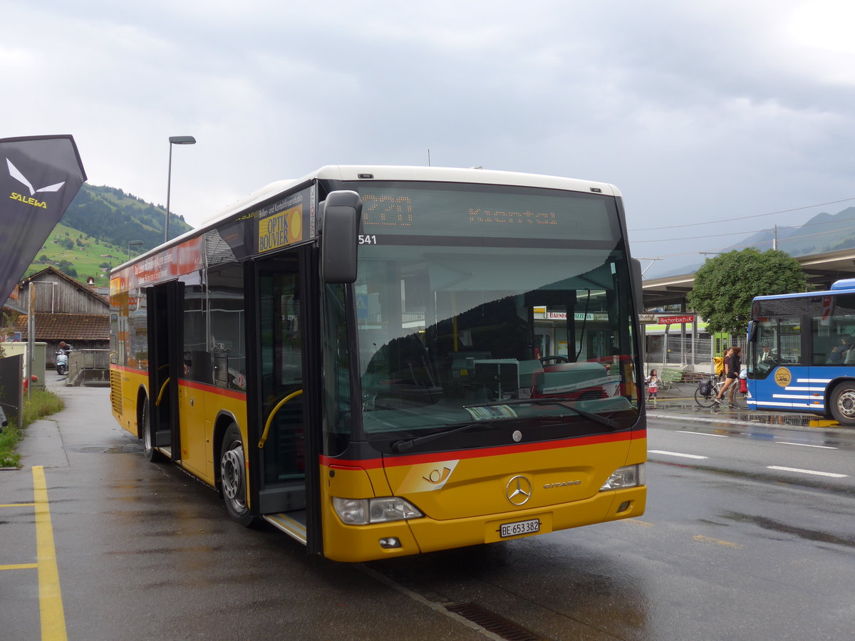 (182'413) - PostAuto Bern - BE 653'382 - Mercedes am 31. Juli 2017 beim Bahnhof Reichenbach