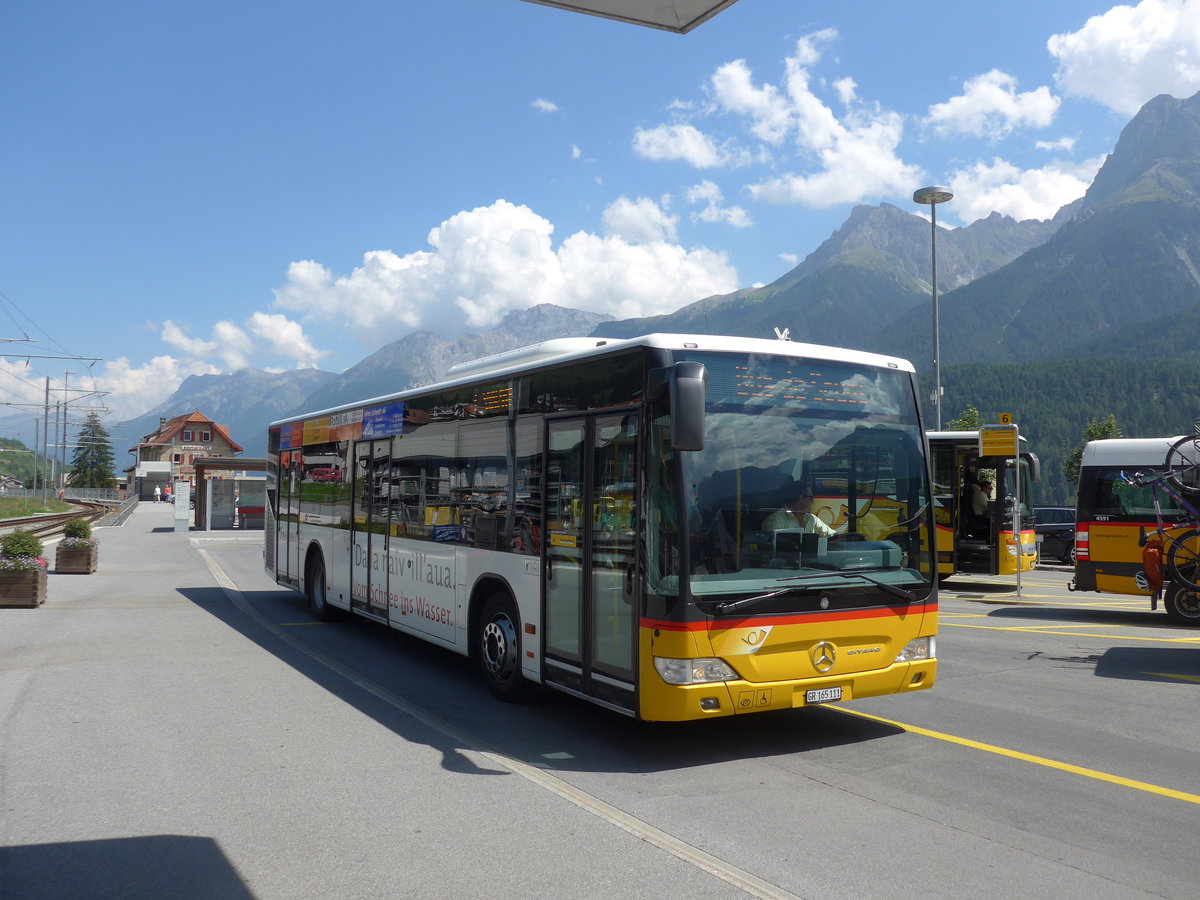 (182'761) - PostAuto Graubnden - GR 165'111 - Mercedes am 5. August 2017 beim Bahnhof Scuol-Tarasp
