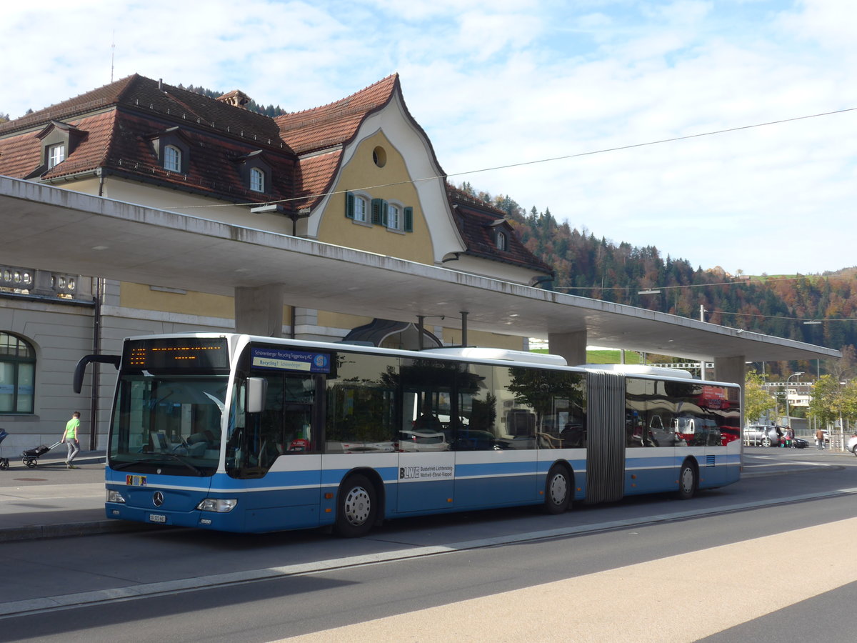 (185'913) - BLWE Wattwil - Nr. 5/SG 322'661 - Mercedes am 19. Oktober 2017 beim Bahnhof Wattwil