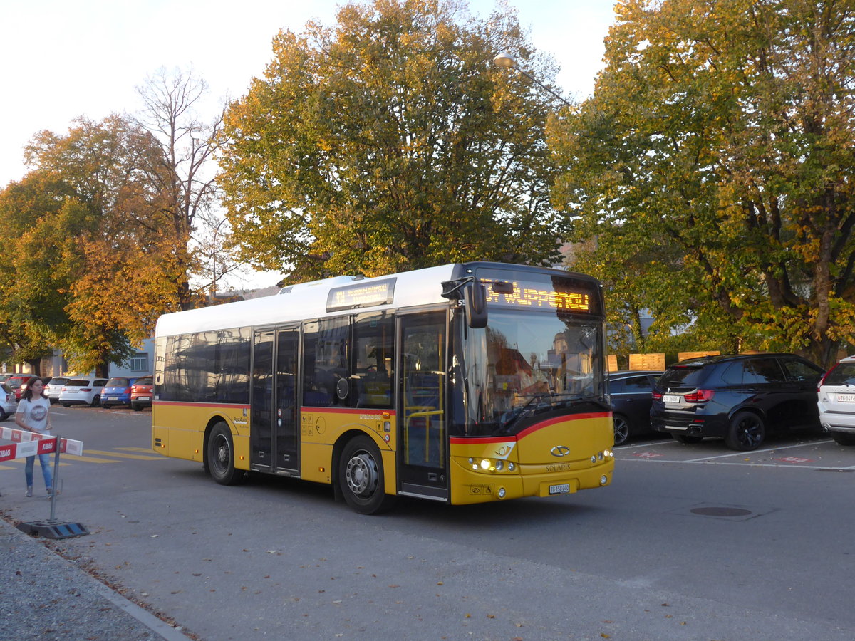 (185'973) - PostAuto Ostschweiz - TG 158'040 - Solaris am 19. Oktober 2017 beim Bahnhof Weinfelden