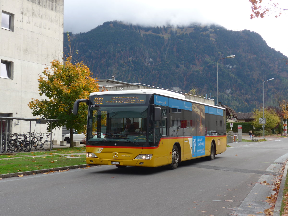 (186'108) - PostAuto Bern - BE 610'539 - Mercedes (ex BE 700'281; ex Schmocker, Stechelberg Nr. 2) am 22. Oktober 2017 beim Bahnhof Interlaken Ost