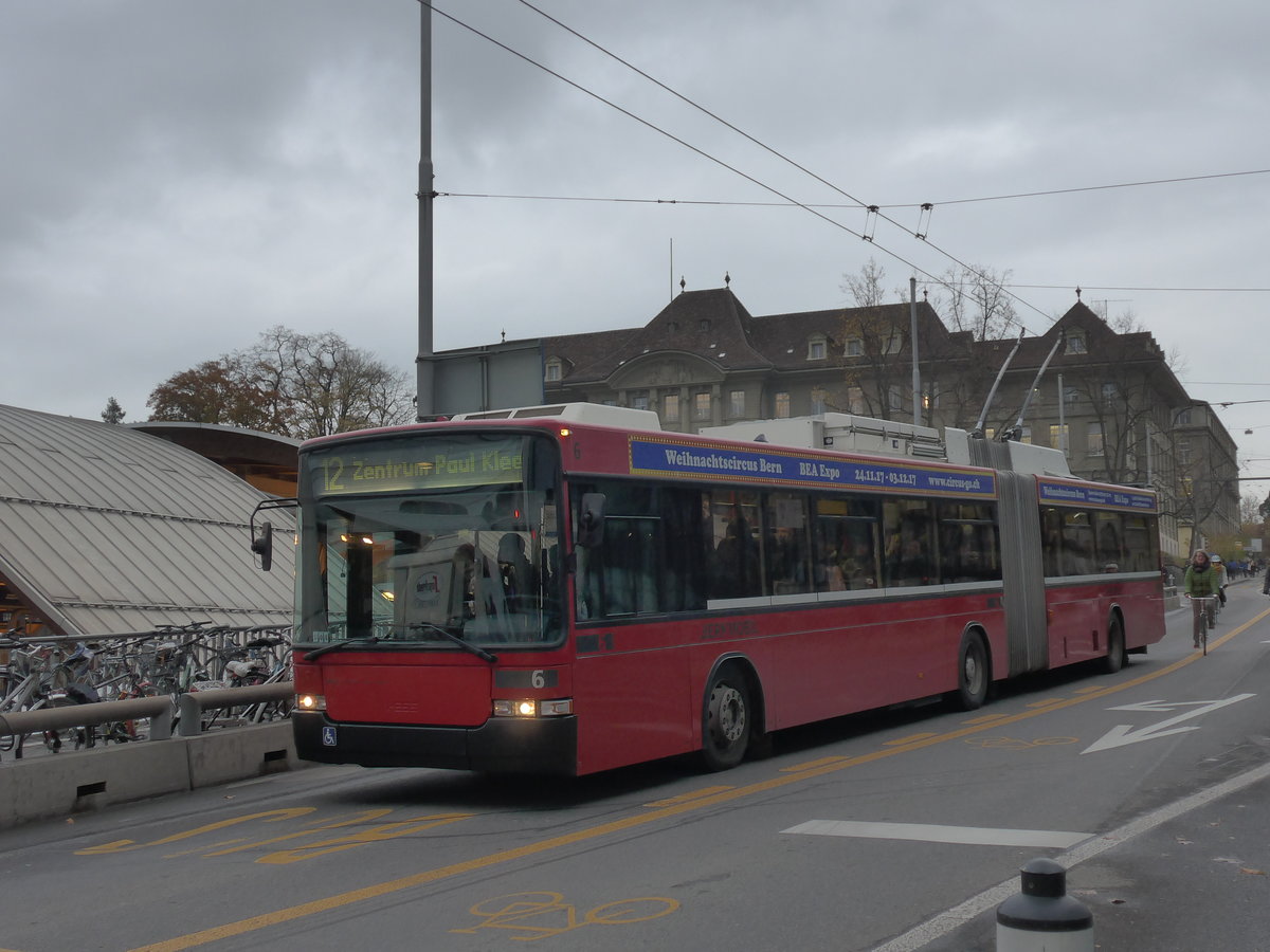 (186'269) - Bernmobil, Bern - Nr. 6 - NAW/Hess Gelenktrolleybus am 7. November 2017 in Bern, Schanzenstrasse