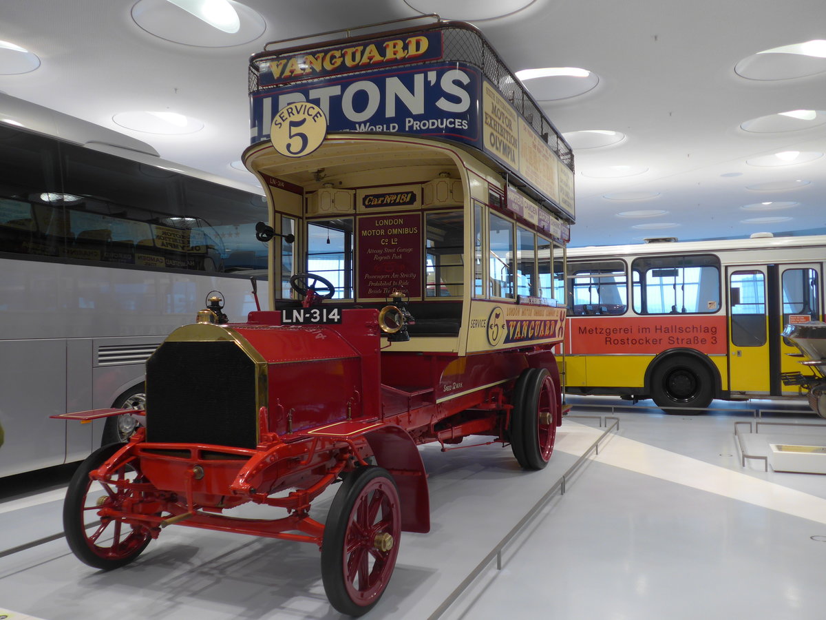 (186'367) - Aus England: Vanguard, London - Nr. 6508/LN-314 - Milnes-Daimler am 12. November 2017 in Stuttgart, Mercedes-Benz Museum
