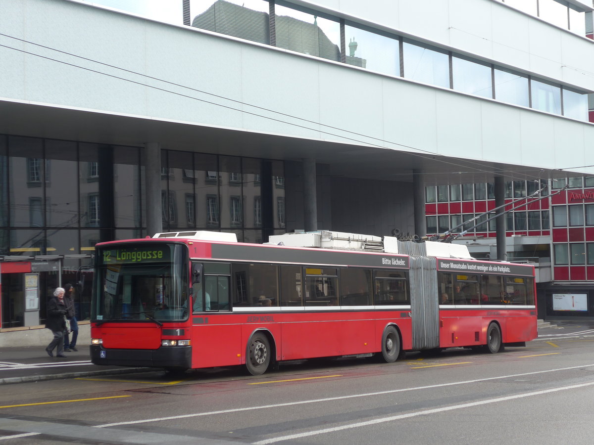 (186'560) - Bernmobil, Bern - Nr. 1 - NAW/Hess Gelenktrolleybus am 19. November 2017 in Bern, Schanzenstrasse