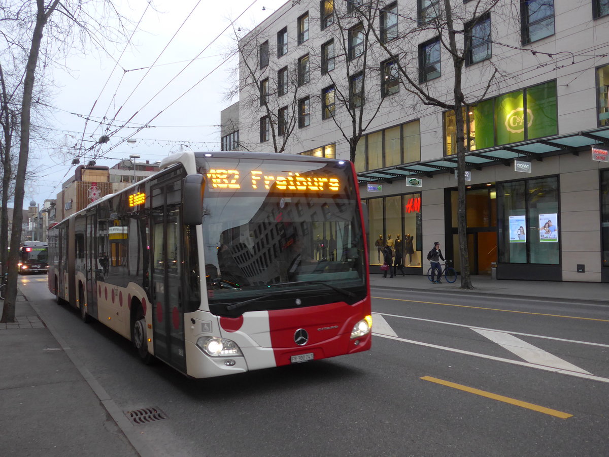 (186'721) - TPF Fribourg - Nr. 161/FR 300'243 - Mercedes am 27. November 2017 beim Bahnhof Fribourg
