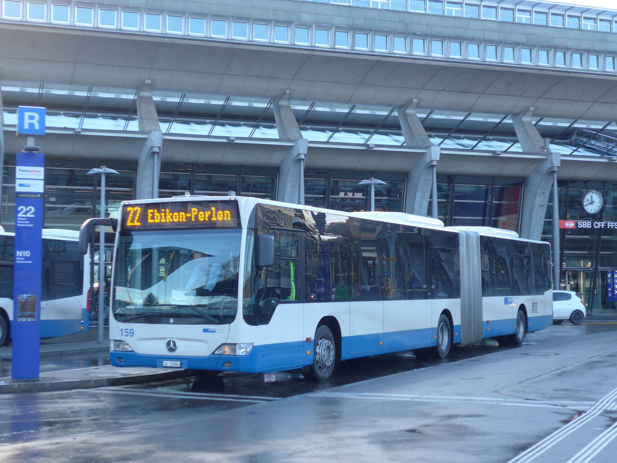 (186'836) - VBL Luzern - Nr. 159/LU 15'004 - Mercedes am 9. Dezember 2017 beim Bahnhof Luzern