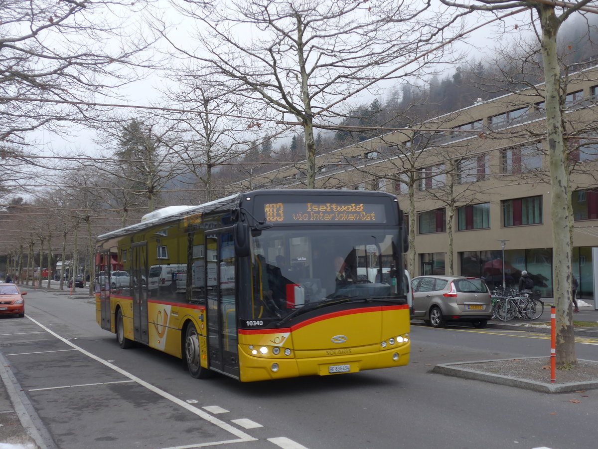 (187'332) - PostAuto Bern - BE 836'434 - Solaris (ex Nr. 581) am 24. Dezember 2017 beim Bahnhof Interlaken Ost