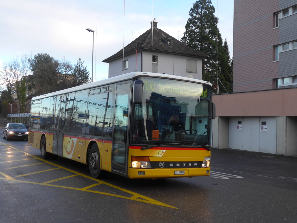 (187'616) - Schuler, Feusisberg - SZ 39'847 - Setra (ex PostAuto Ostschweiz; ex P 25'644) am 1. Januar 2018 beim Bahnhof Pfffikon