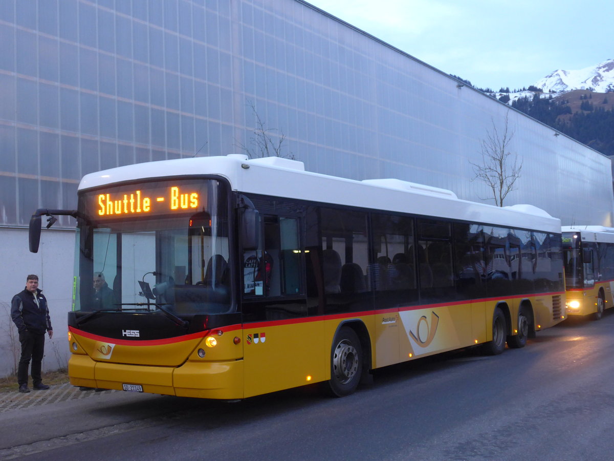 (187'681) - Steiner, Messen - SO 21'149 - Scania/Hess am 7. Januar 2018 beim Bahnhof Frutigen