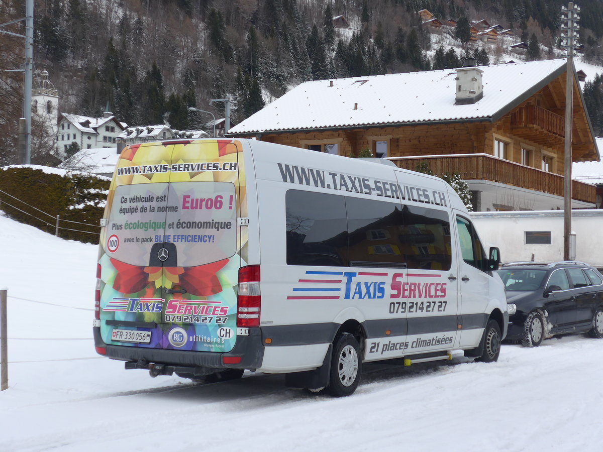 (187'994) - Taxis-Services, Granges-Paccot - FR 330'056 - Mercedes am 20. Januar 2018 in Champry