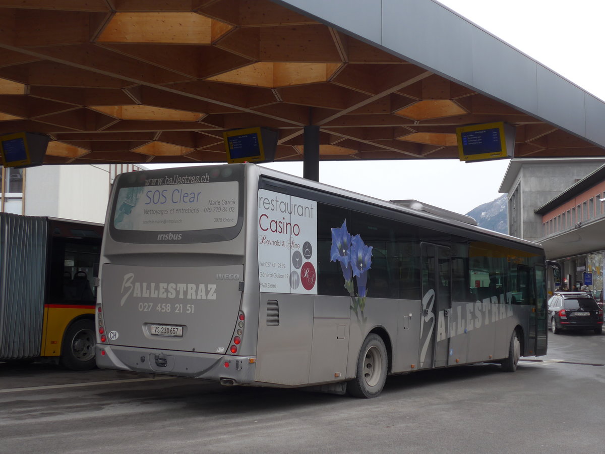 (188'032) - Ballestraz, Grne - VS 230'657 - Irisbus am 20. Januar 2018 beim Bahnhof Sion