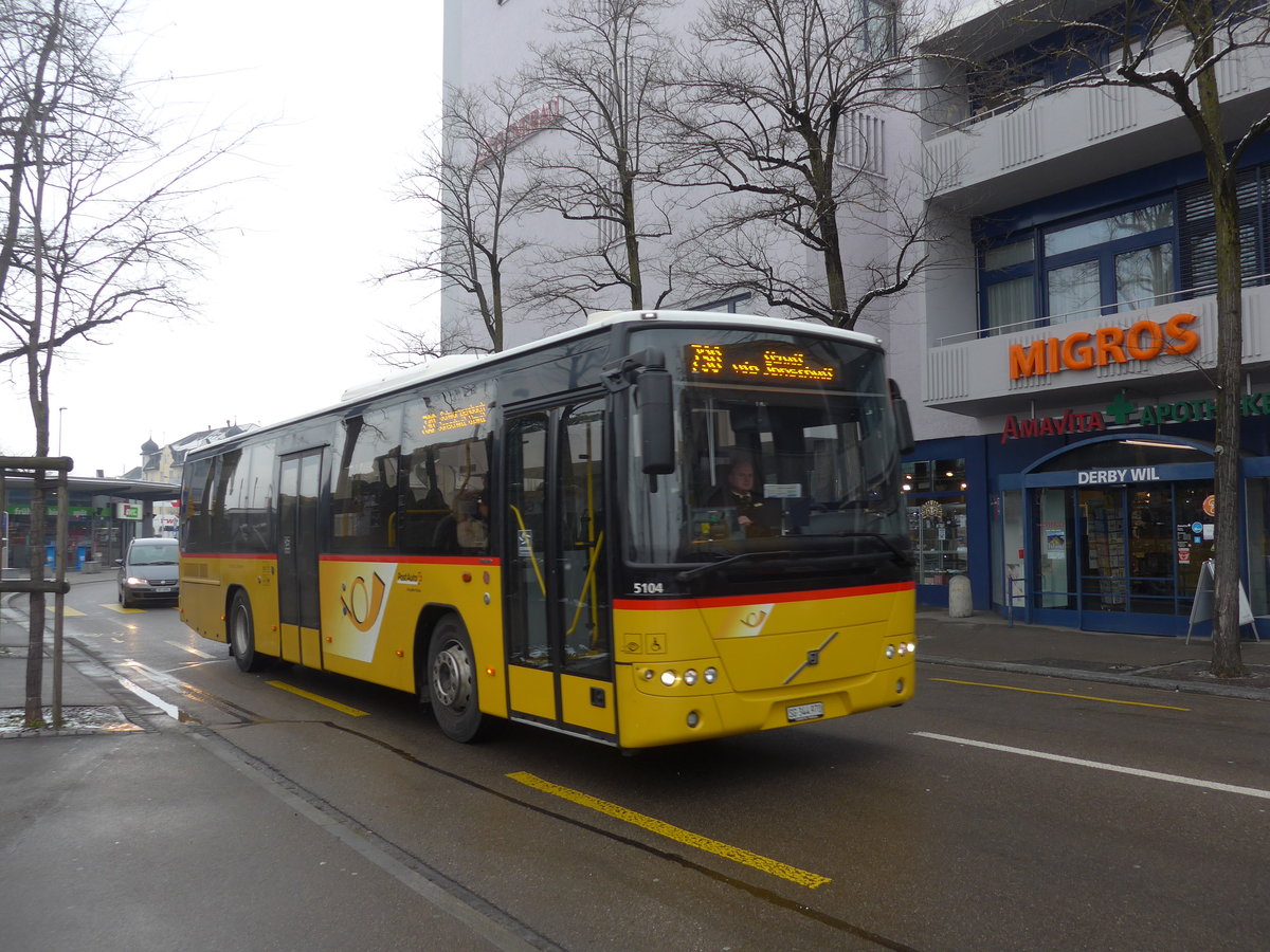 (188'293) - Schmidt, Oberbren - SG 344'970 - Volvo am 8. Februar 2018 beim Bahnhof Wil