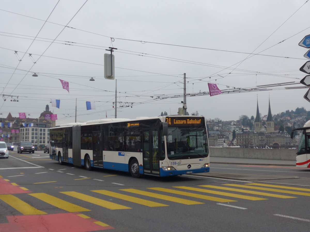 (189'340) - VBL Luzern - Nr. 159/LU 15'004 - Mercedes am 17. Mrz 2018 beim Bahnhof Luzern