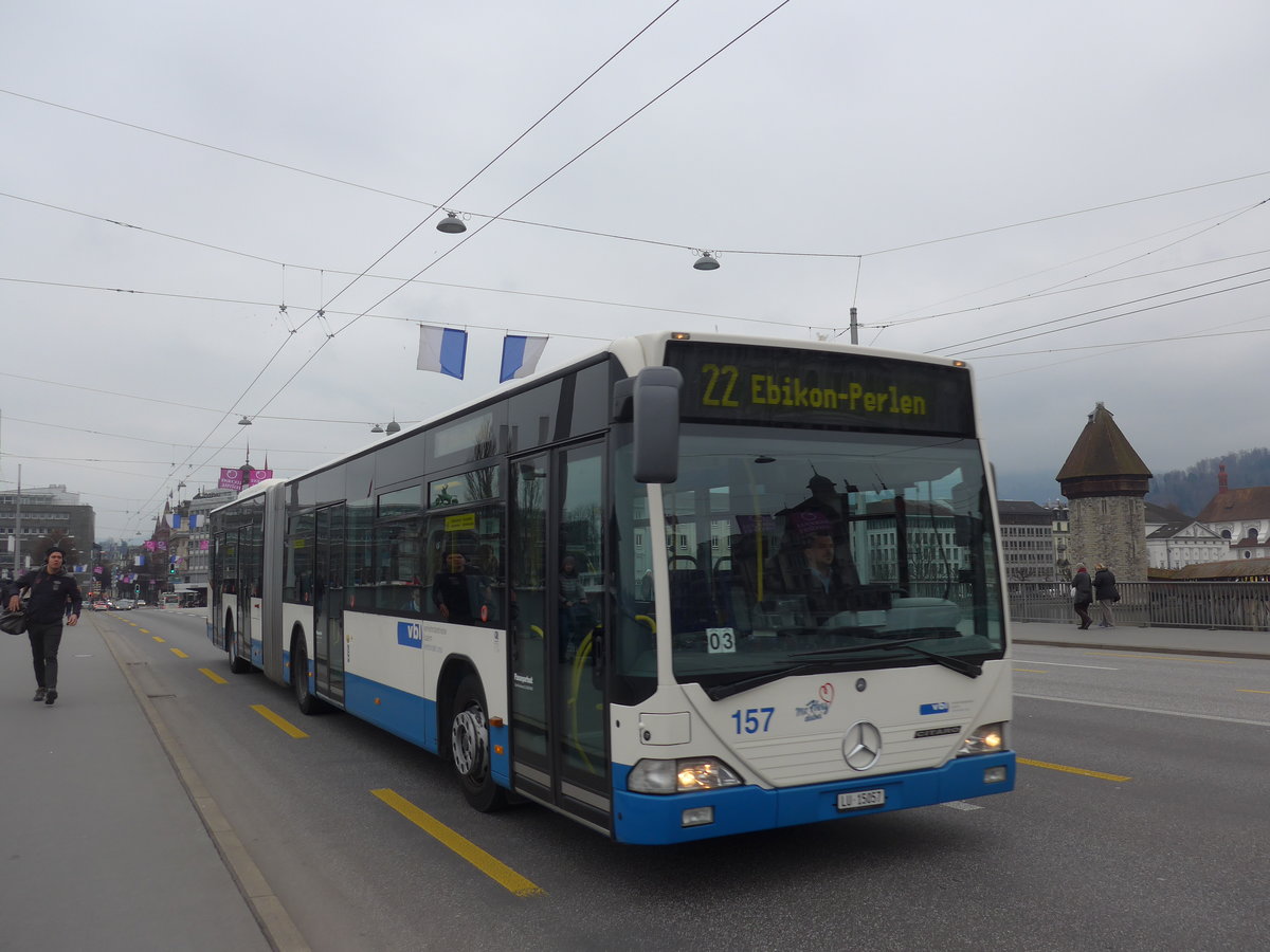 (189'375) - VBL Luzern - Nr. 157/LU 15'057 - Mercedes am 17. Mrz 2018 in Luzern, Bahnhofbrcke
