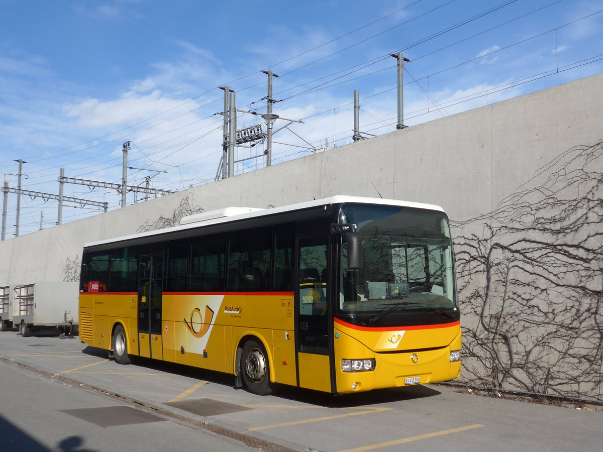 (189'701) - PostAuto Wallis - VS 415'900 - Irisbus am 30. Mrz 2018 beim Bahnhof Visp