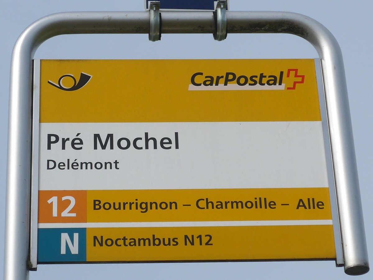 (189'927) - PostAuto-Haltestellenschild - Delmont, Pr Mochel - am 2. April 2018