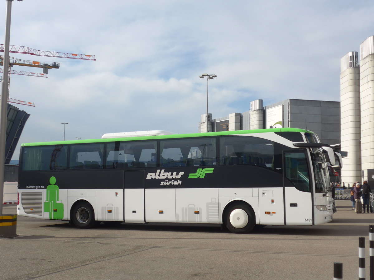 (190'131) - Albus, Zrich - Nr. 5161/ZH 723'199 - Mercedes am 15. April 2018 in Zrich, Flughafen