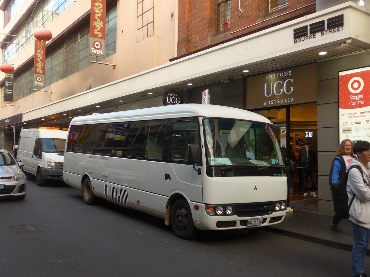 (190'190) - Odyssey Travel - 8516 AO - Mitsubishi am 17. April 2018 in Melbourne