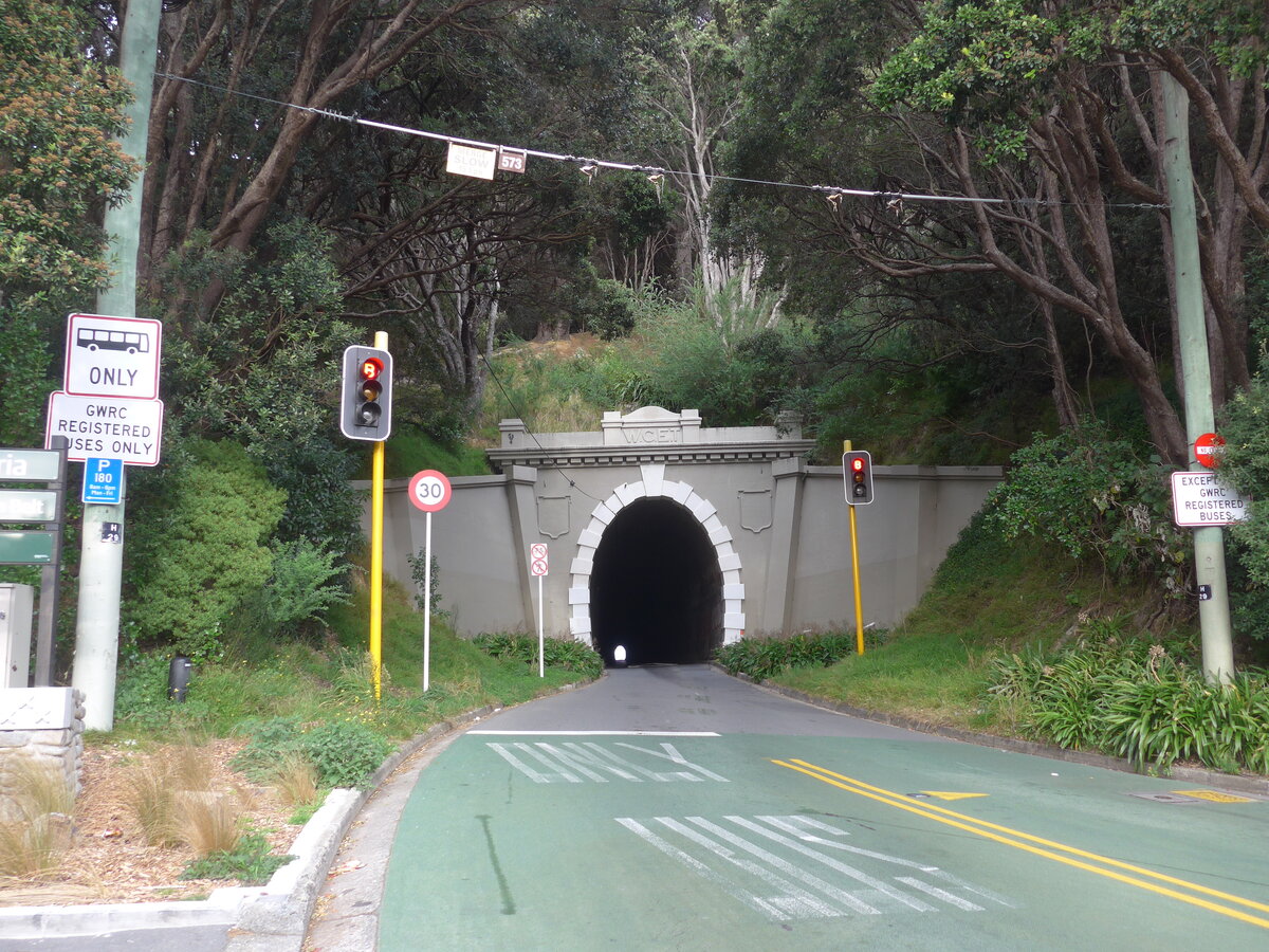 (191'776) - Hataitai-Bus-Tunnel am 27. April 2018 in Wellington