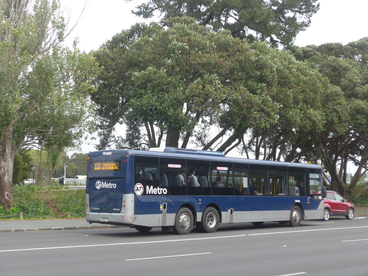 (192'019) - AT Metro, Auckland - Nr. PC4625/KPK172 - Scania/Bonluck am 30. April 2018 in Auckland, Motat