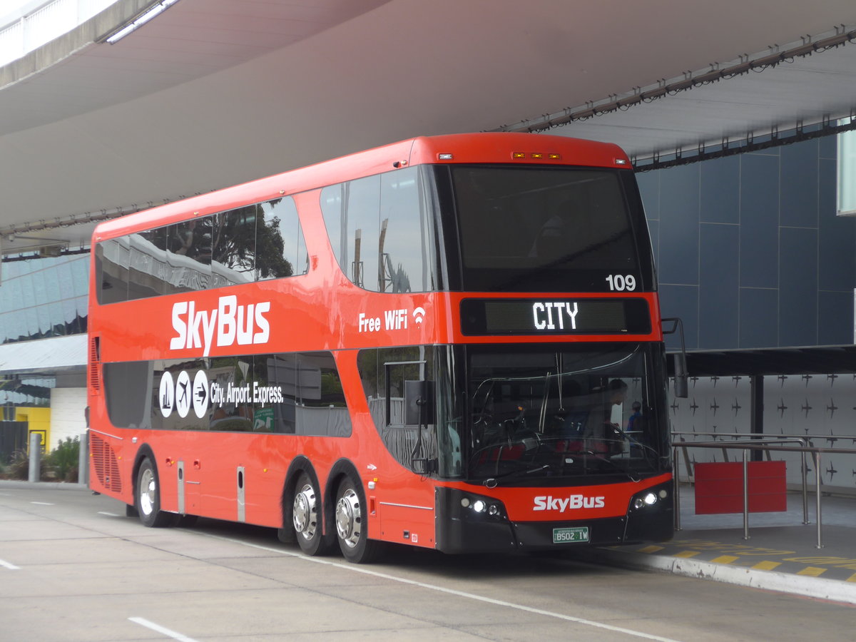 (192'272) - SkyBus, Melbourne - Nr. 109/BS02 IW - Bustech am 2. Mai 2018 in Melbourne, Airport