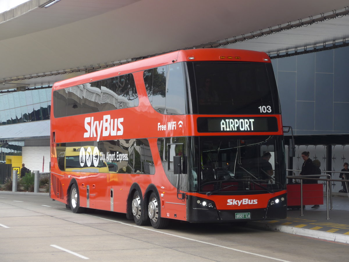 (192'288) - SkyBus, Melbourne - Nr. 103/BS01 LU - Bustech am 2. Mai 2018 in Melbourne, Airport