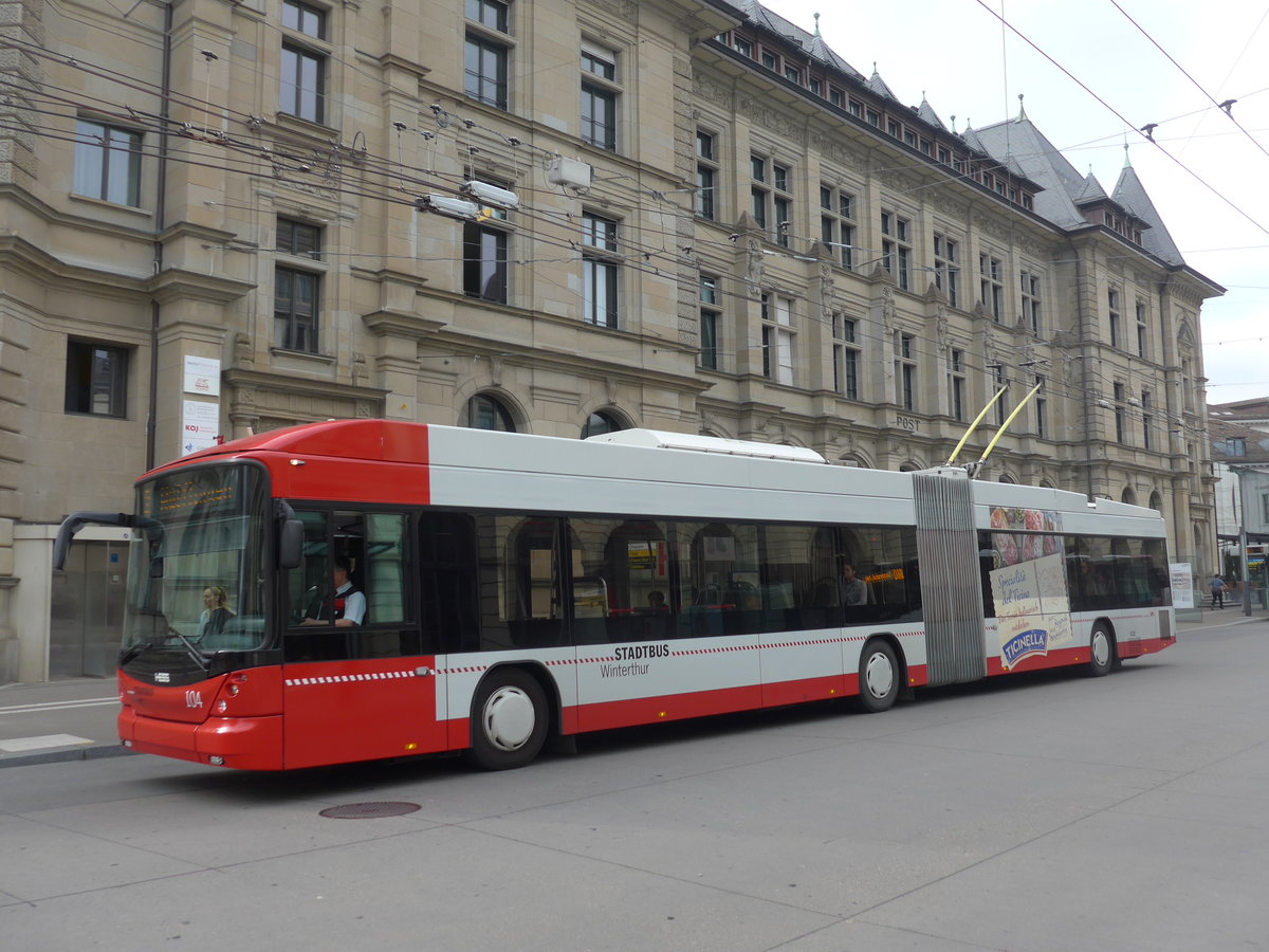 (192'321) - SW Winterthur - Nr. 104 - Hess/Hess Gelenktrolleybus am 5. Mai 2018 beim Hauptbahnhof Winterthur