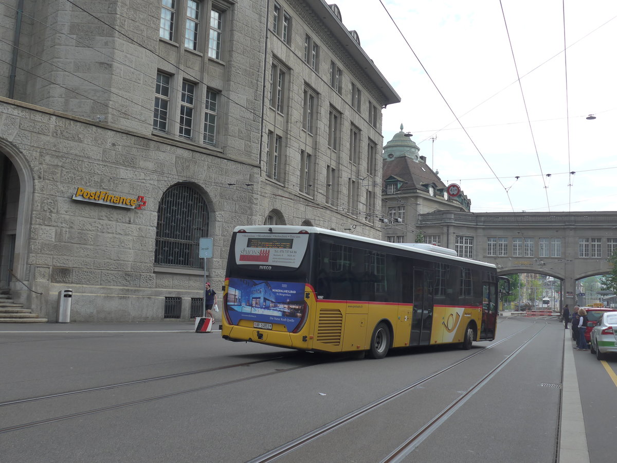 (192'797) - PostAuto Ostschweiz - AR 14'853 - Iveco am 5. Mai 2018 beim Bahnhof St. Gallen
