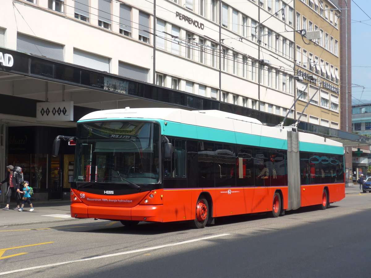 (192'807) - VB Biel - Nr. 58 - Hess/Hess Gelenktrolleybus am 6. Mai 2018 beim Bahnhof Bern