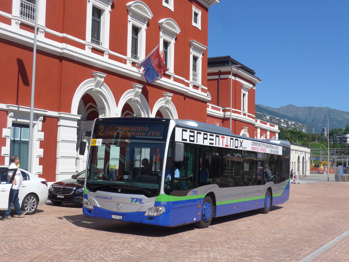 (193'798) - TPL Lugano - Nr. 316/TI 297'004 - Mercedes am 9. Juni 2018 beim Bahnhof Lugano