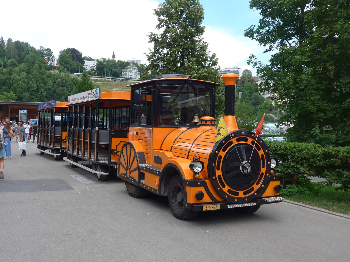 (193'978) - Rhyfall Express, Schaffhausen - SH 227 - am 10. Juni 2018 in Neuhausen, Rheinfall