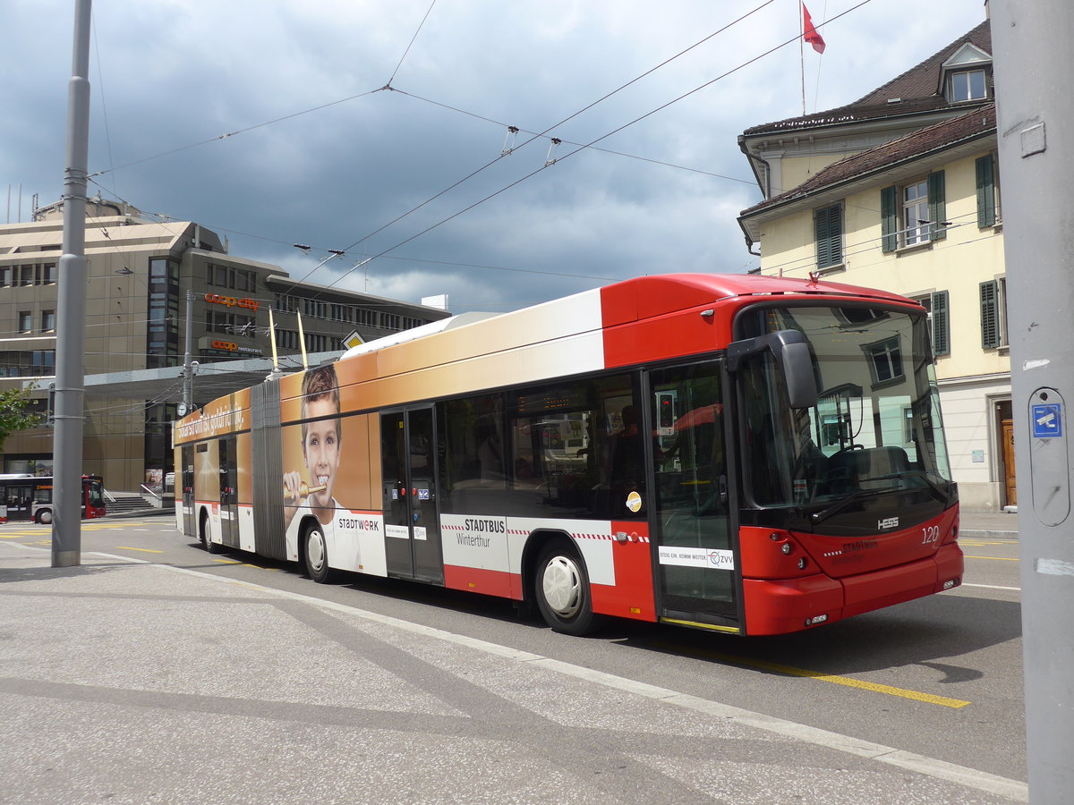 (194'058) - SW Winterthur - Nr. 120 - Hess/Hess Gelenktrolleybus am 17. Juni 2018 beim Hauptbahnhof Winterthur