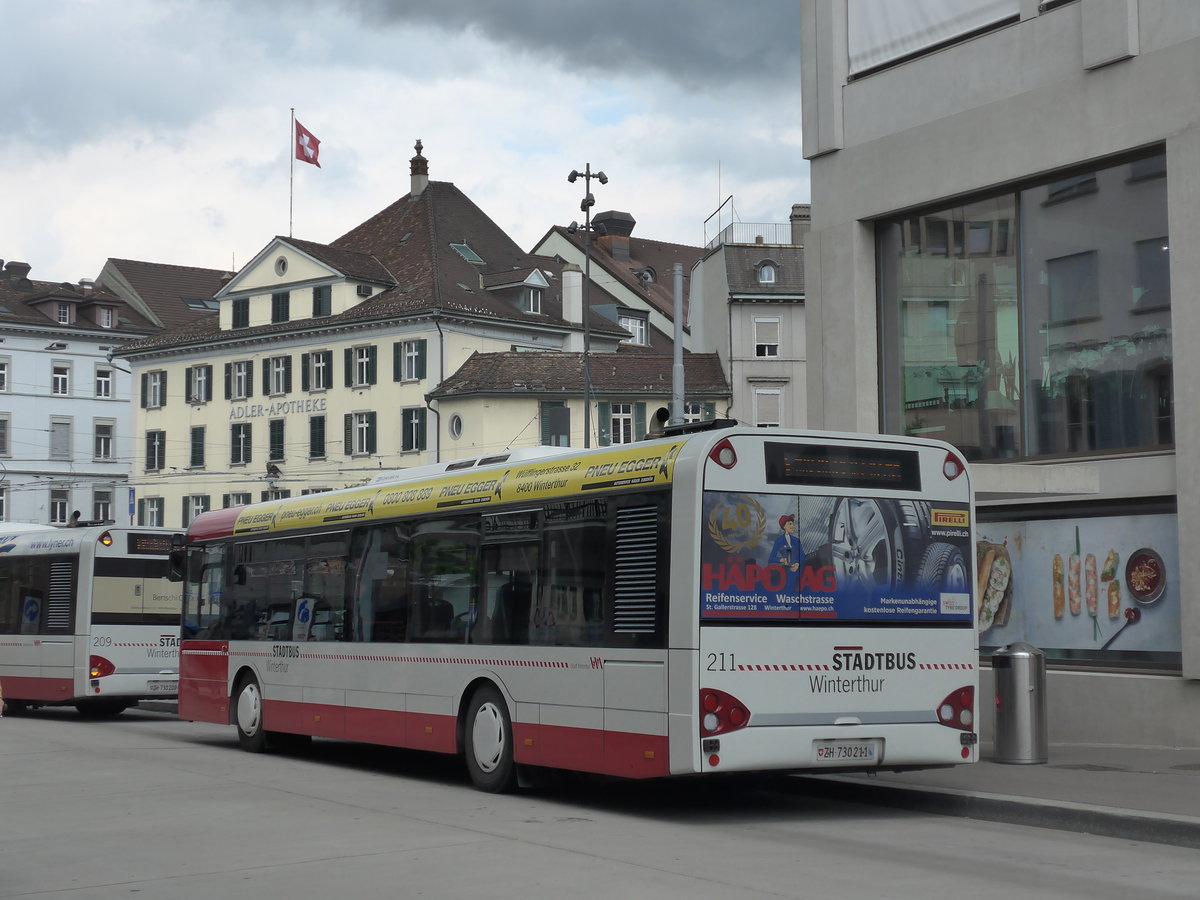 (194'065) - SW Winterthur - Nr. 211/ZH 730'211 - Solaris am 17. Juni 2018 beim Hauptbahnhof Winterthur