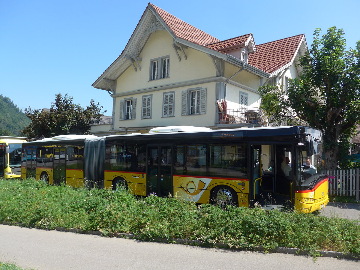 (194'670) - PostAuto Bern - Nr. 684/BE 813'684 - Solaris am 9. Juli 2018 beim Bahnhof Wimmis