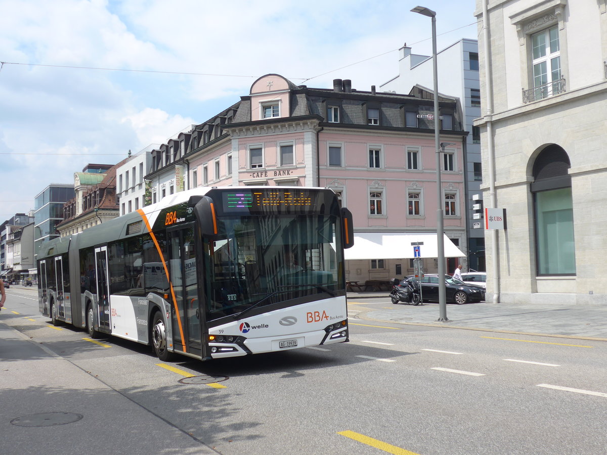 (195'111) - BBA Aarau - Nr. 39/AG 19'939 - Solaris am 23. Juli 2018 beim Bahnhof Aarau