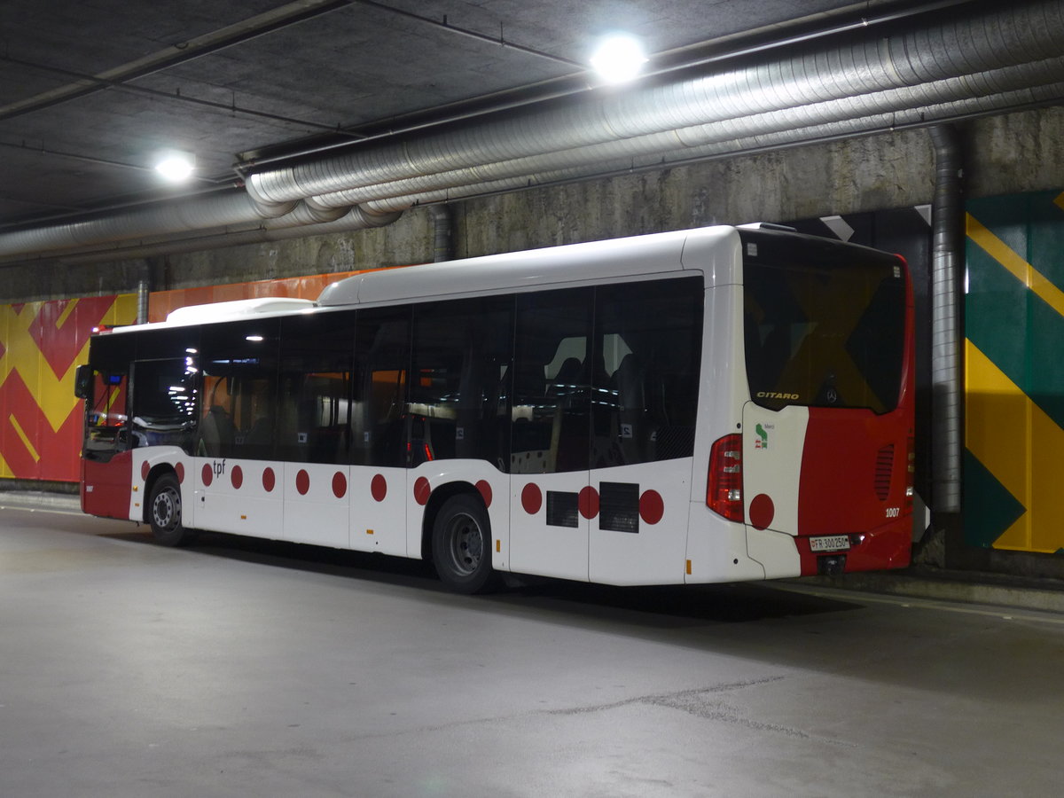 (195'357) - TPF Fribourg - Nr. 1007/FR 300'250 - Mercedes am 31. Juli 2018 in Fribourg, Busbahnhof